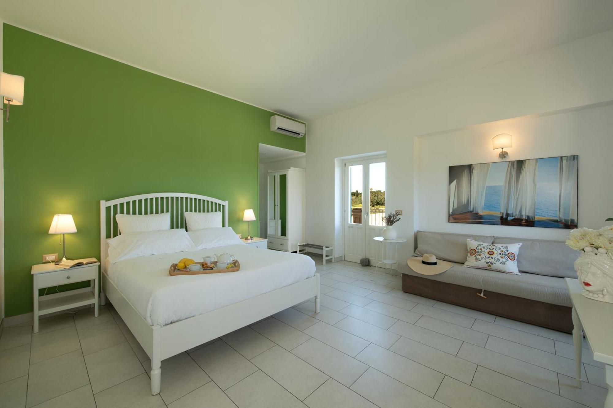 Isola Charm B&B - A Historic Villa Near Punta Del Pero Beach Syracuse Exterior foto