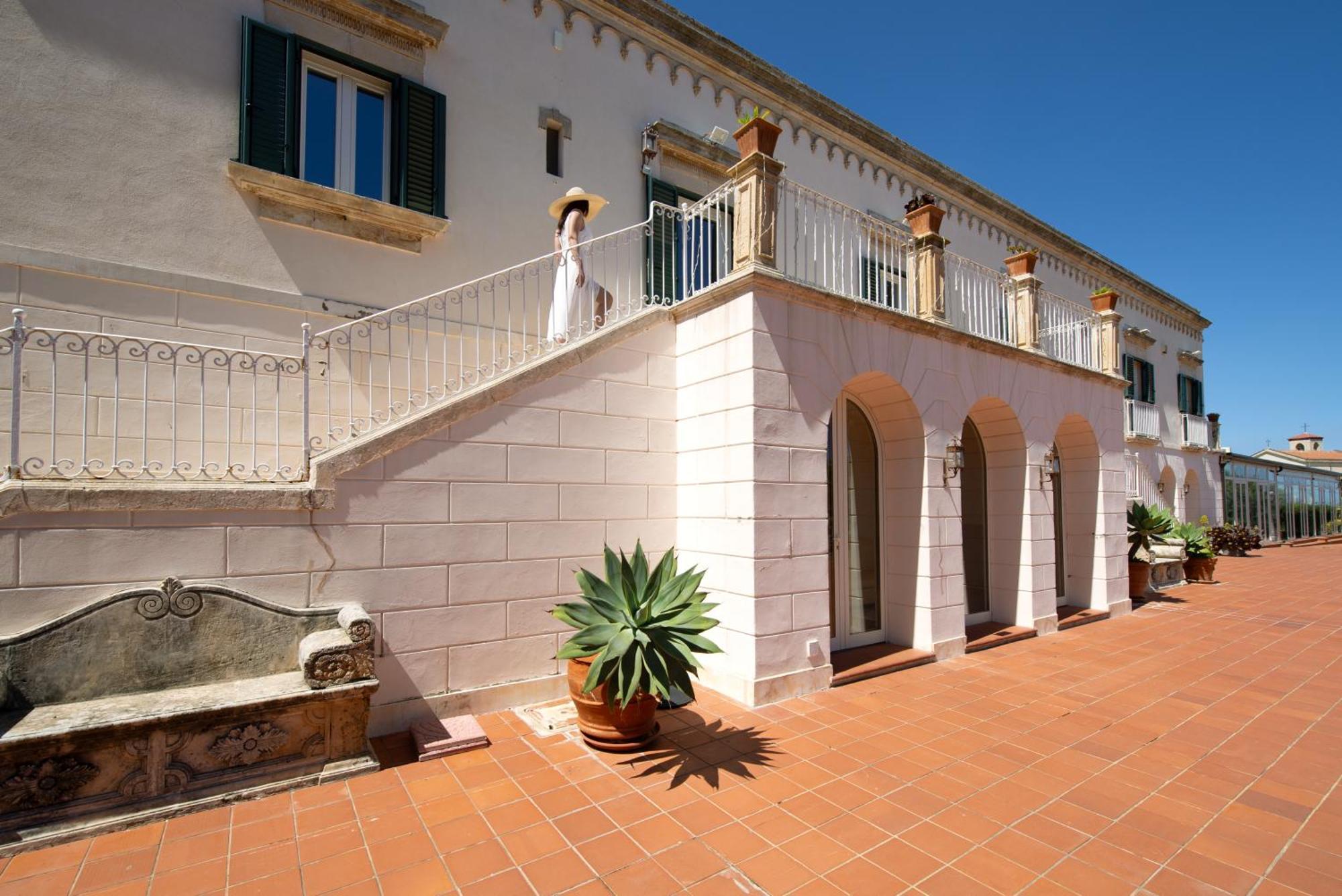 Isola Charm B&B - A Historic Villa Near Punta Del Pero Beach Syracuse Exterior foto