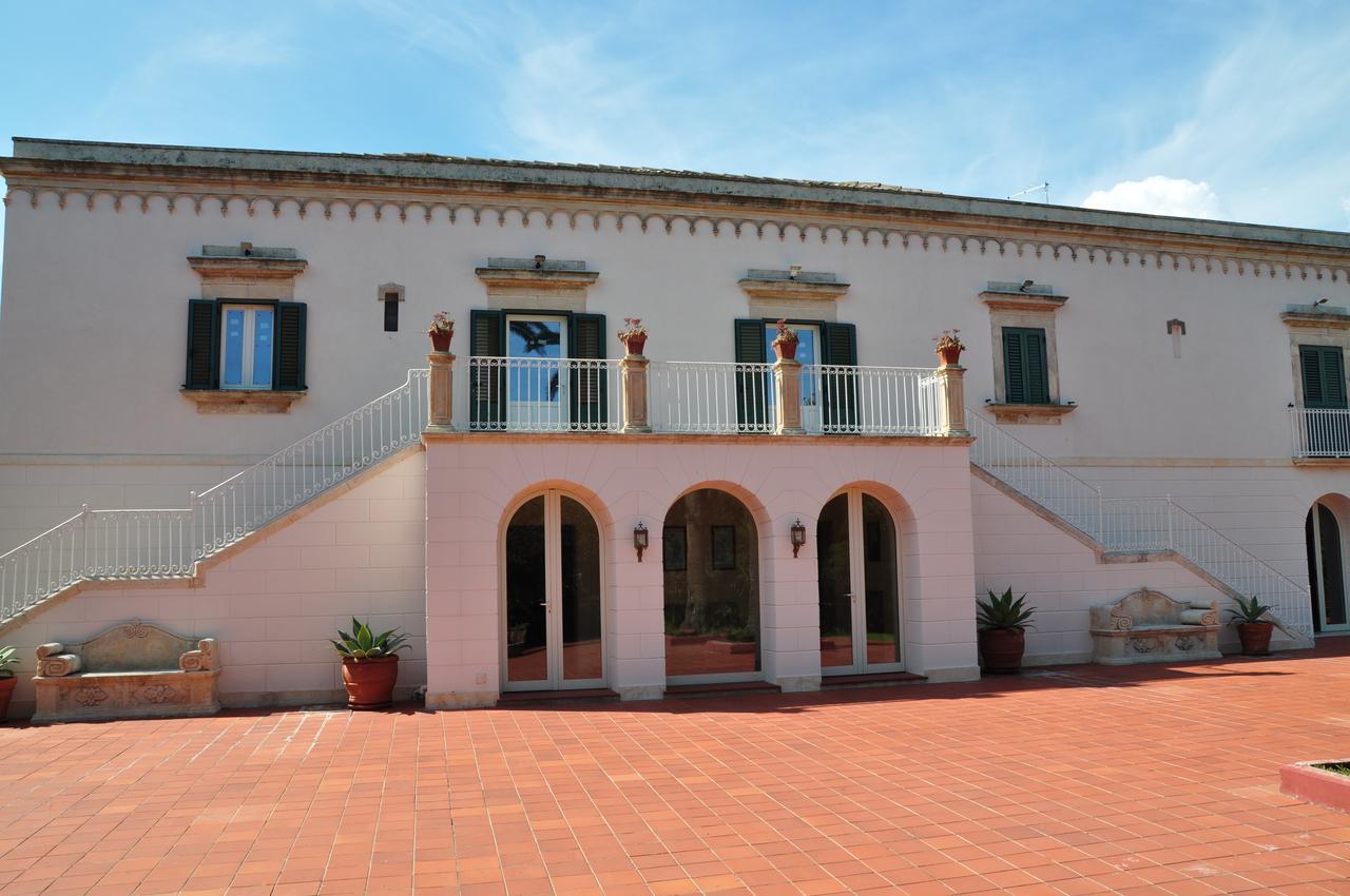 Isola Charm B&B - A Historic Villa Near Punta Del Pero Beach Syracuse Exterior foto