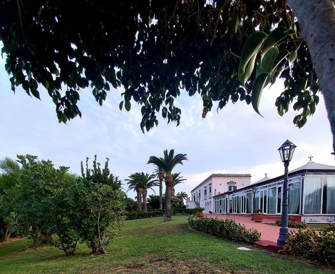 Isola Charm B&B - A Historic Villa Near Punta Del Pero Beach Syracuse Exterior foto